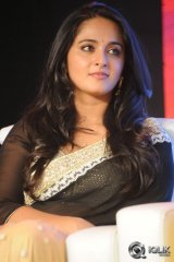 Anushka at Lingaa Movie Audio Success Meet